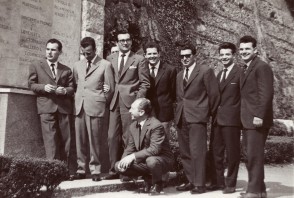 Giuseppe Torri in gita con i colleghi alla basilica di Superga.