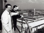Adriano Fanzaga con un collega sulla torre dell'acqua.