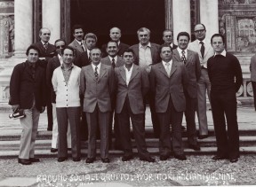 Angelo Nittoli in una foto di gruppo con i colleghi.