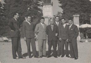 Ernesto Marelli in gita con i colleghi della scuola tecnica aziendale.