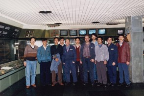 Fabrizio Cologni con i colleghi di reparto e i tirocinanti cinesi.