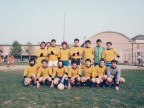 Graziano Cortesi e i colleghi al torneo di calcio aziendale.