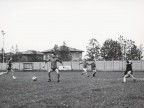 Giacomo Seghezzi con i colleghi al torneo di calcio aziendale.