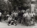 Gisberto Ianni con i colleghi ad una gara ciclistica.