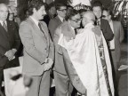 Gisberto Ianni durante una cerimonia religiosa in azienda.