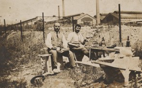 Lavoratori di una ditta esterna in pausa pranzo.