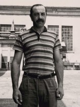 Roberto Caccia ritratto all'interno dello stabilimento.