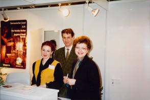 Team di marketing alla fiera Tube & Wire, Dusseldorf, Germany. Anni '90