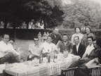 Giorgio Olivato con un gruppo di amici.