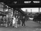 Studentesse in visita allo stabilimento. 1964