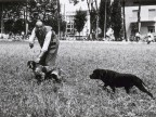 Partecipante alla gara di caccia con cani.